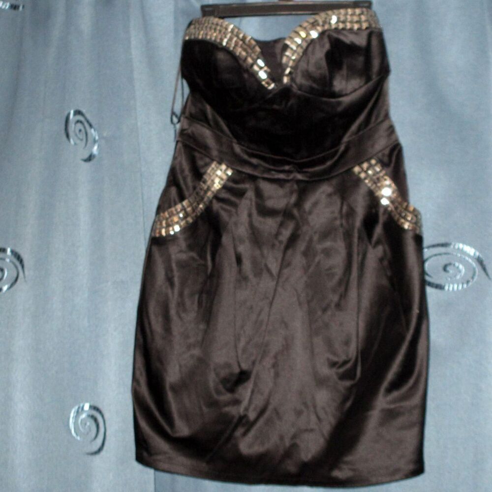 Vintage 'Tea/f' Studded y2k Dress. Studded pockets and neckline